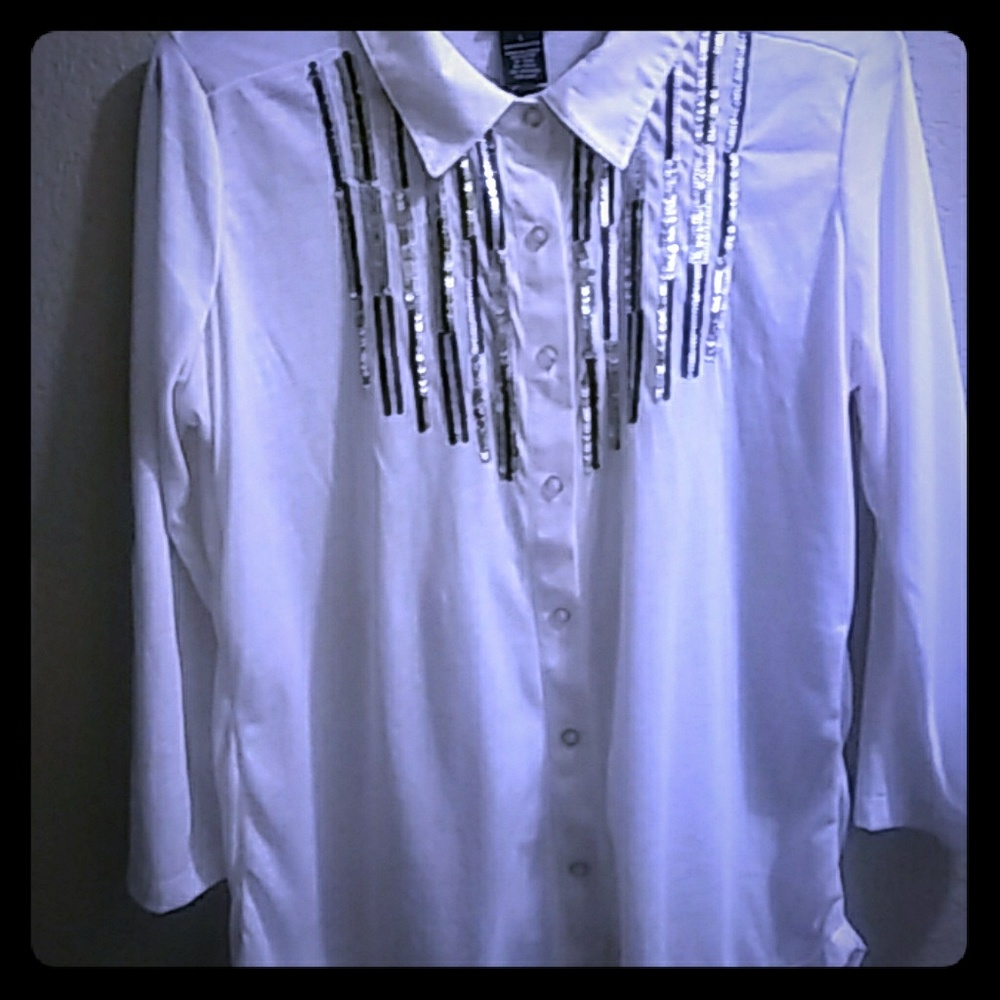 Rue 21 Button Button Down Medium