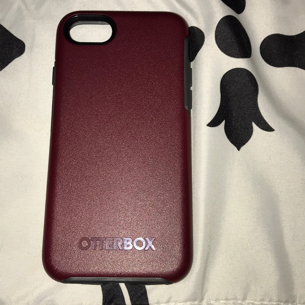 Otterbox protective case for iPhone 7