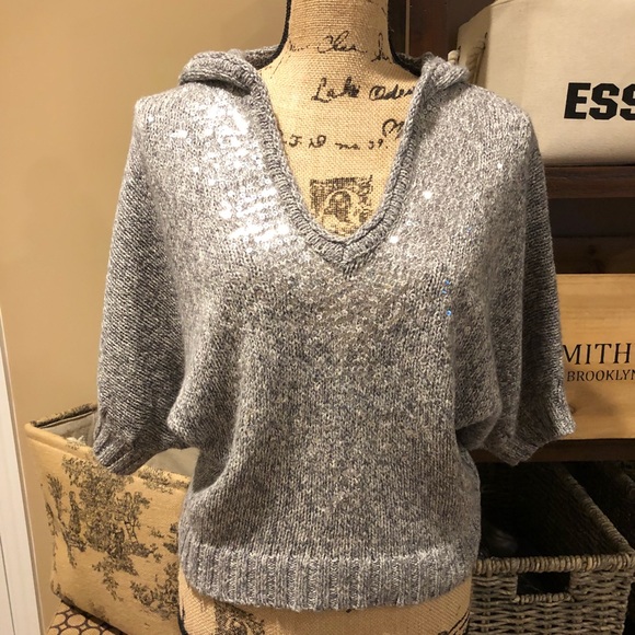 Jennifer Lopez Sweaters - Jennifer Lopez Super Cute cropped hoodie sweater
