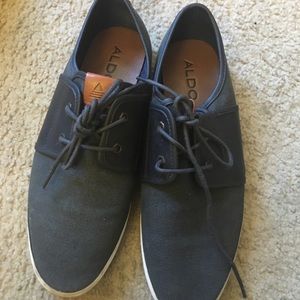 Aldo walking shoes