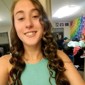 Meet your Posher, Megan