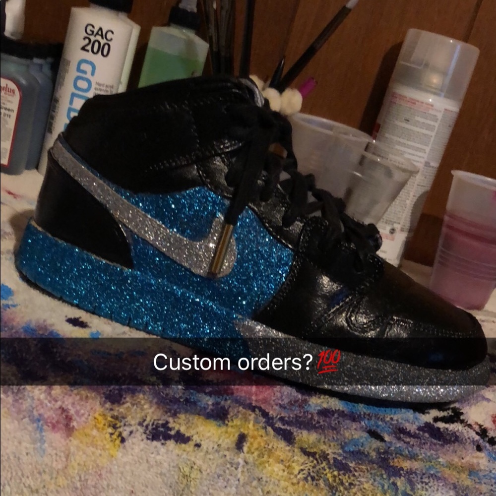 Jordan 1 customs