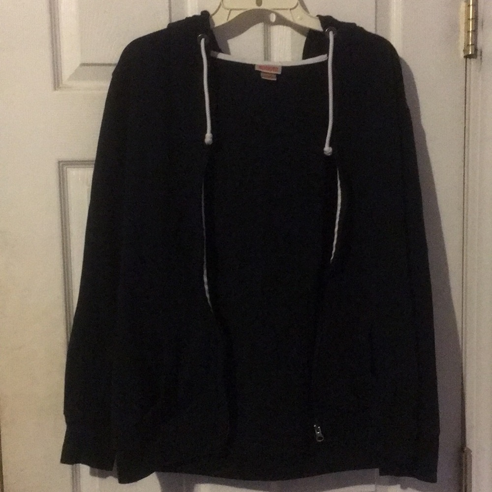 ❤️ simple sweatshirt!