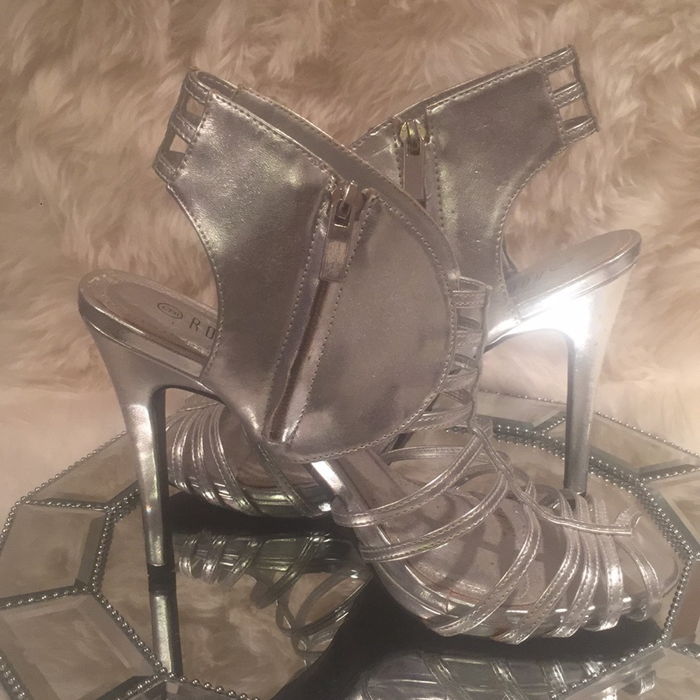 Silver Rouge Heels Size 9