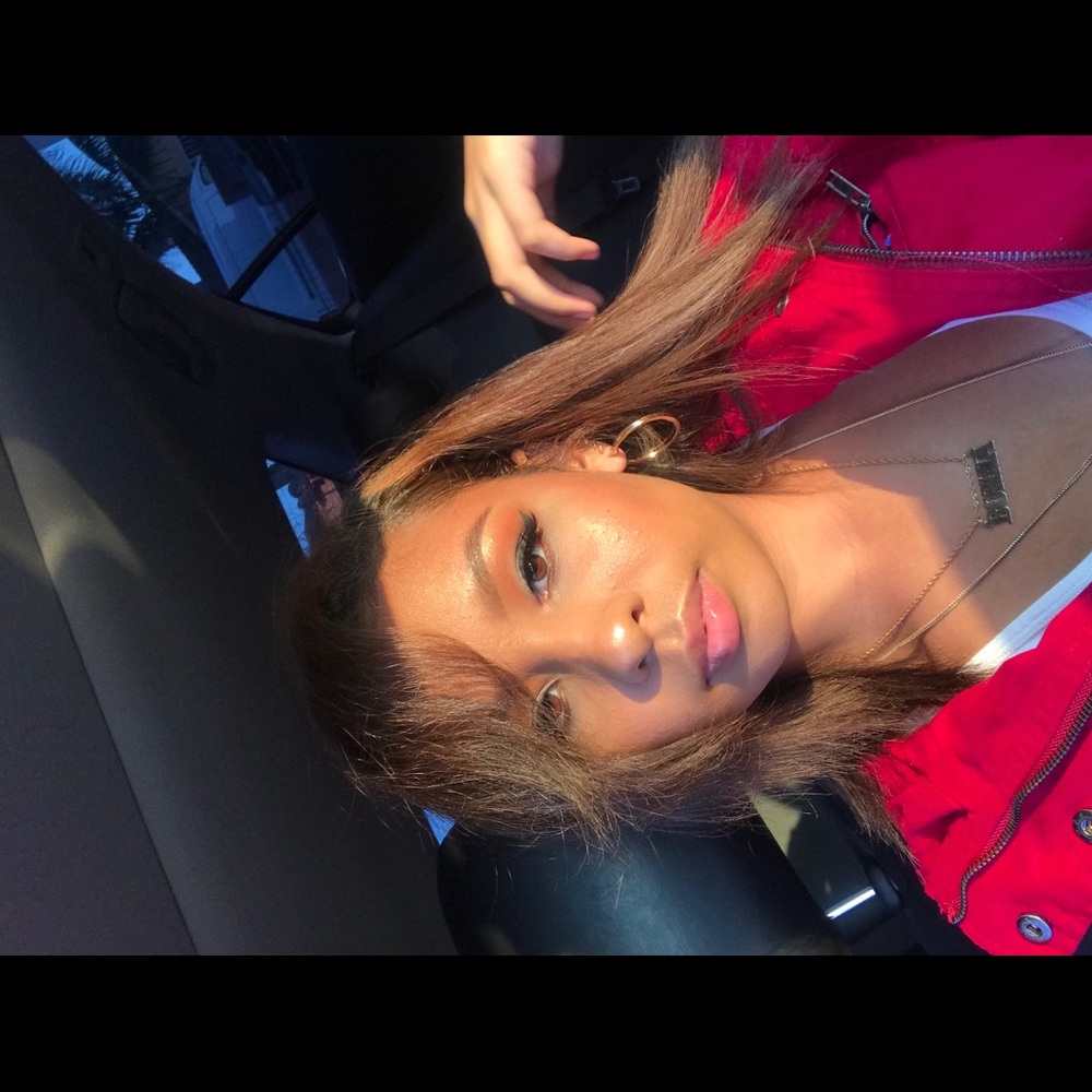 Meet your Posher, Davieonna