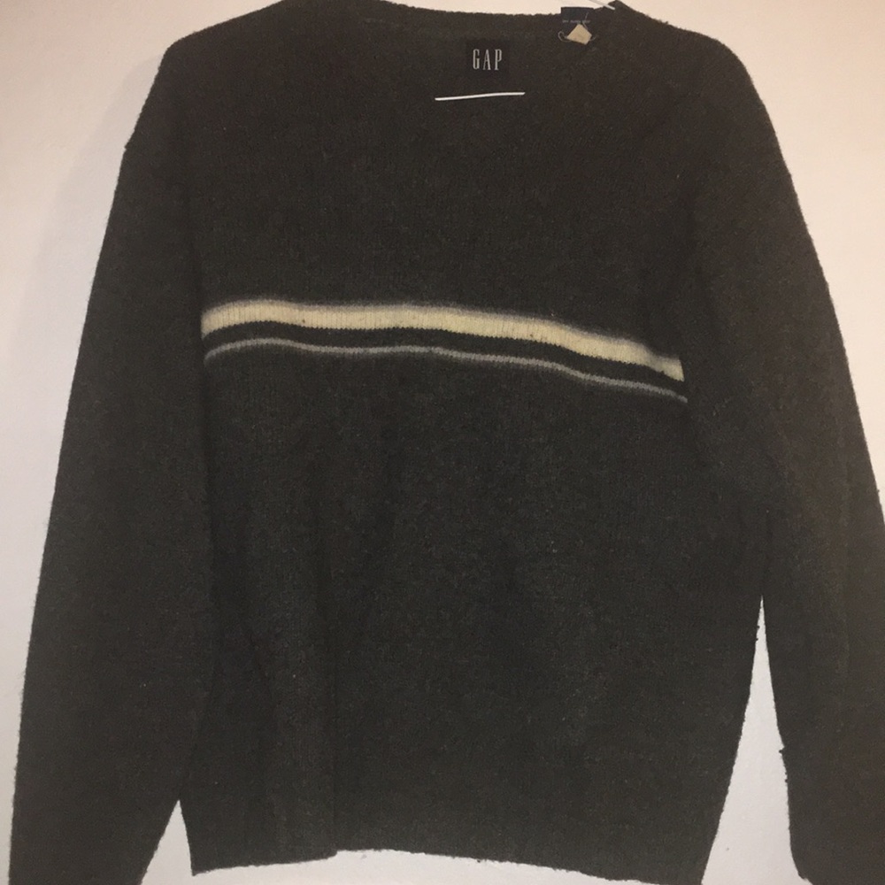 A man wool  sweater
