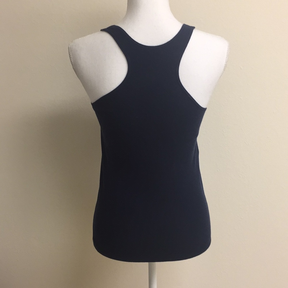 NWOT Uniqlo tank bundle - Picture 7 of 8