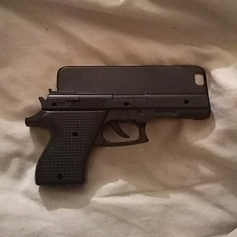 iPhone 6 and 6s Gun Case