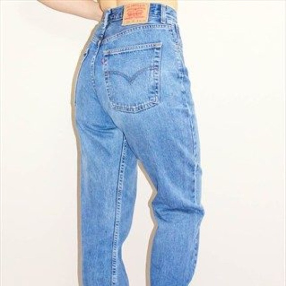 Levi's • Vintage 550 high waisted mom jeans - Picture 3 of 8