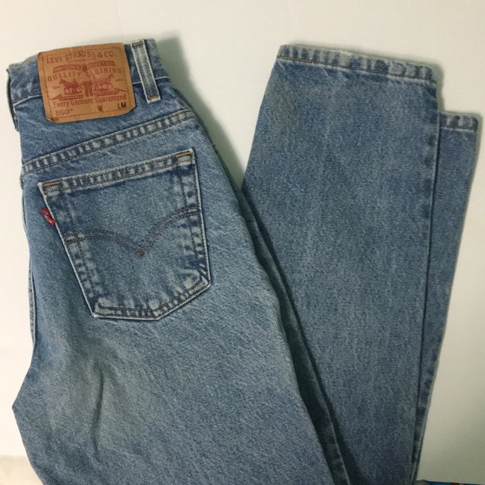 Levi's • Vintage 550 high waisted mom jeans - Picture 5 of 8