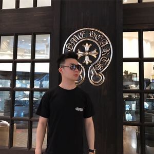 Meet your Posher, Kai