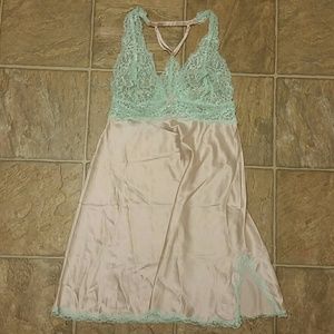 Women's lingerie slip