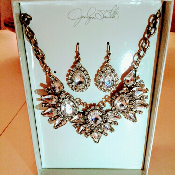 Jaclyn Smith Jewelry - Jaclyn Smith Necklace and earring set.