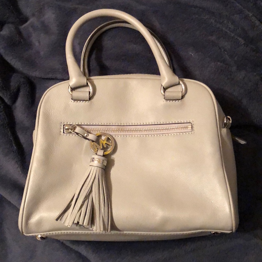 Gray Michael Kors NWOT shoulder bag