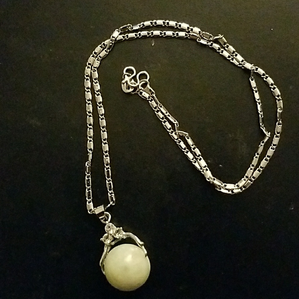 Light Green Jade Necklace