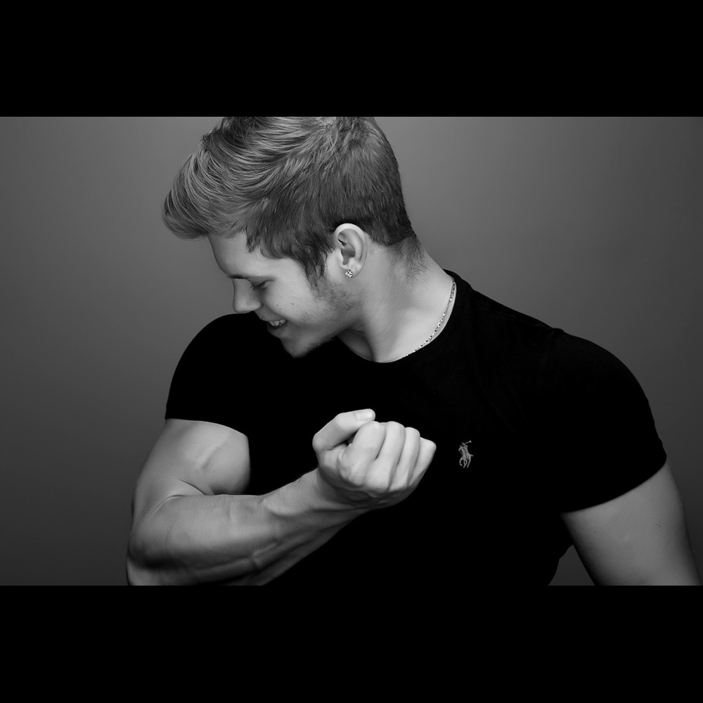 Meet your Posher, Chase