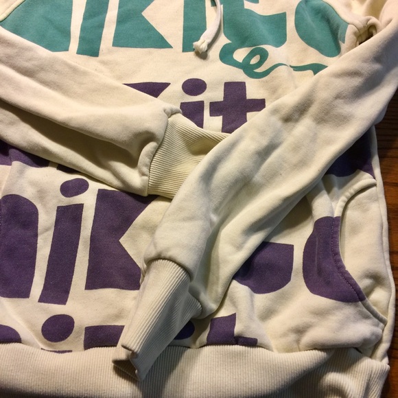 Girls Nikita sweatshirt. - Picture 4 of 5