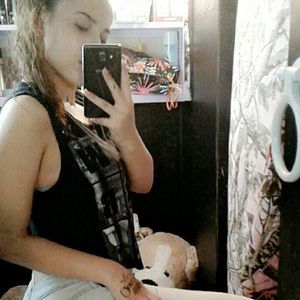 Meet your Posher, Riah