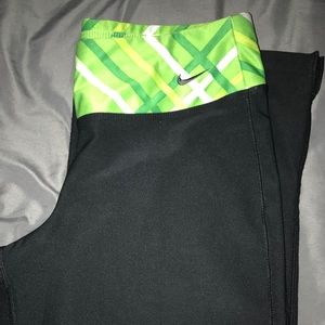 Nike crop leggings
