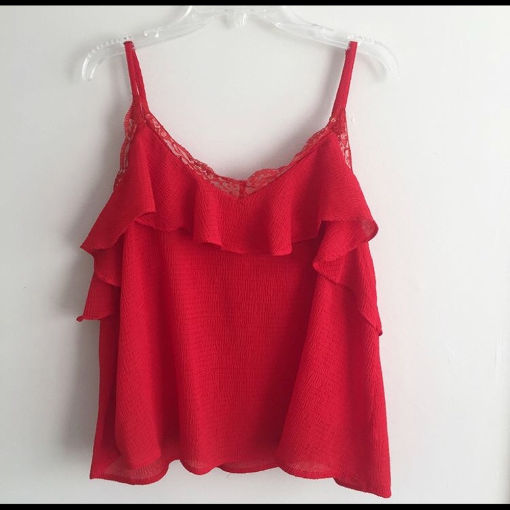 Red flowy tank ❤️