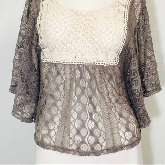 Kiarra Taupe & Cream Strap Back Blouse! - Picture 3 of 8