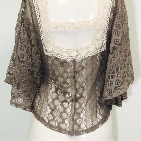 Kiarra Taupe & Cream Strap Back Blouse! - Picture 7 of 8