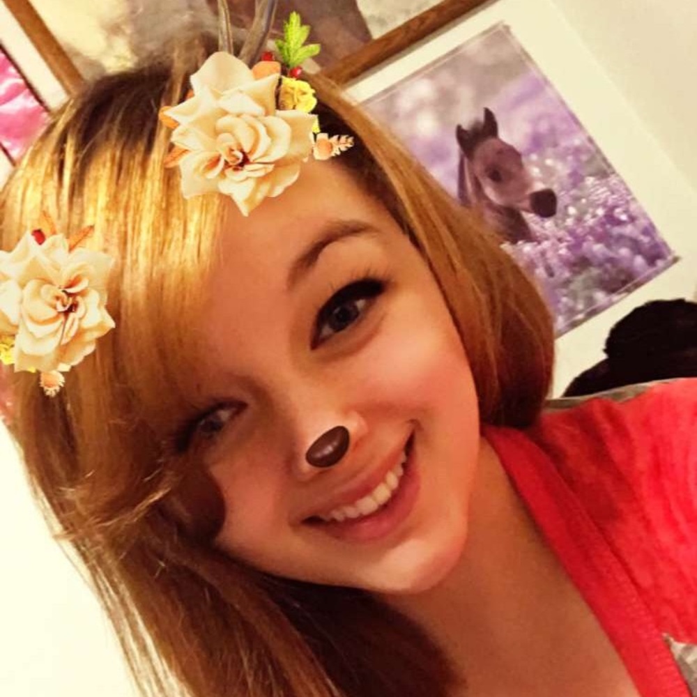 Meet your Posher, Alyssa