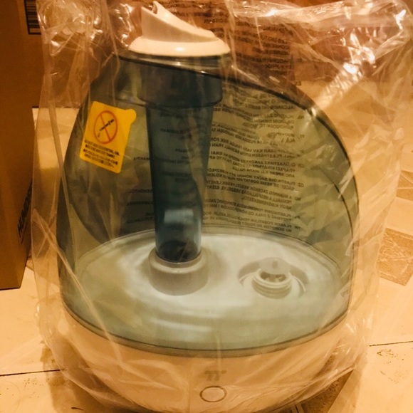 Humidifier - Picture 3 of 3