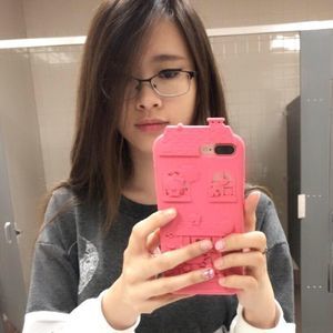 Meet your Posher, Vivian