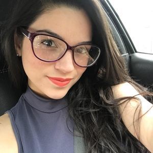 Meet your Posher, Noelia