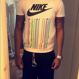 Meet your Posher, Dontae