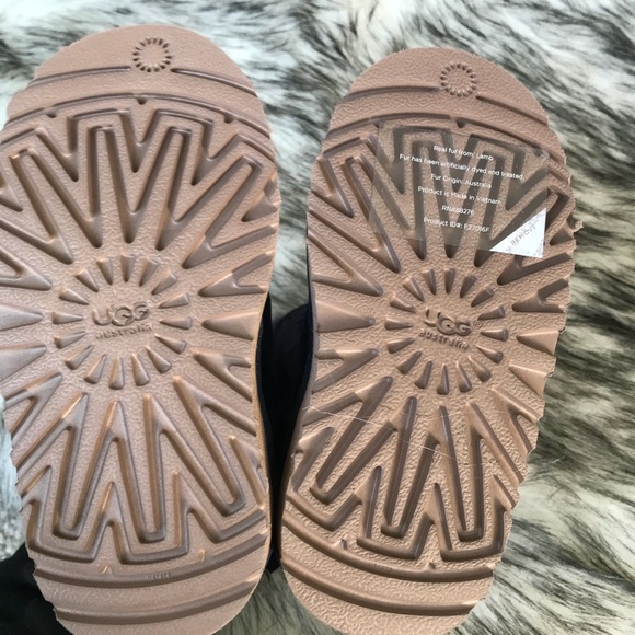 ✨Girl’s UGG Bailey Bow Mini Navy ✨ - Picture 8 of 8