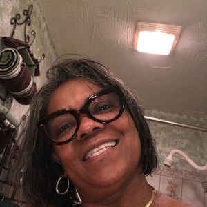 Meet your Posher, Jeanette