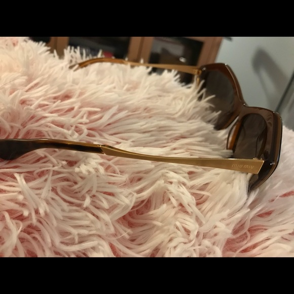 Miu Miu sunglass main image 4