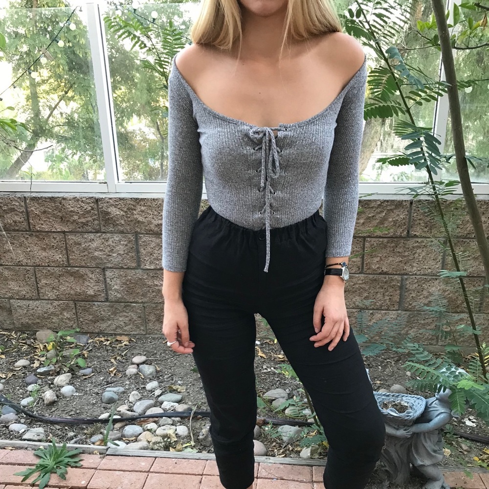 Tie up grey sweater
