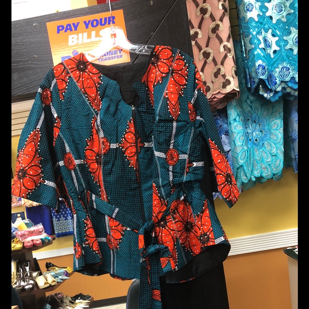 Fashionable top