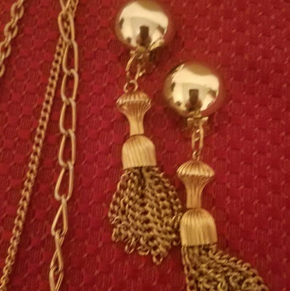 VTG Goldtone Tassel Set - Picture 4 of 4