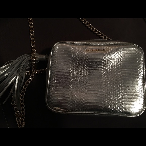 fashion show crossbody. Never used - Picture 1 of 1