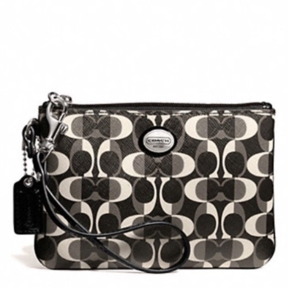 Coach - Peyton Dream Wristlet