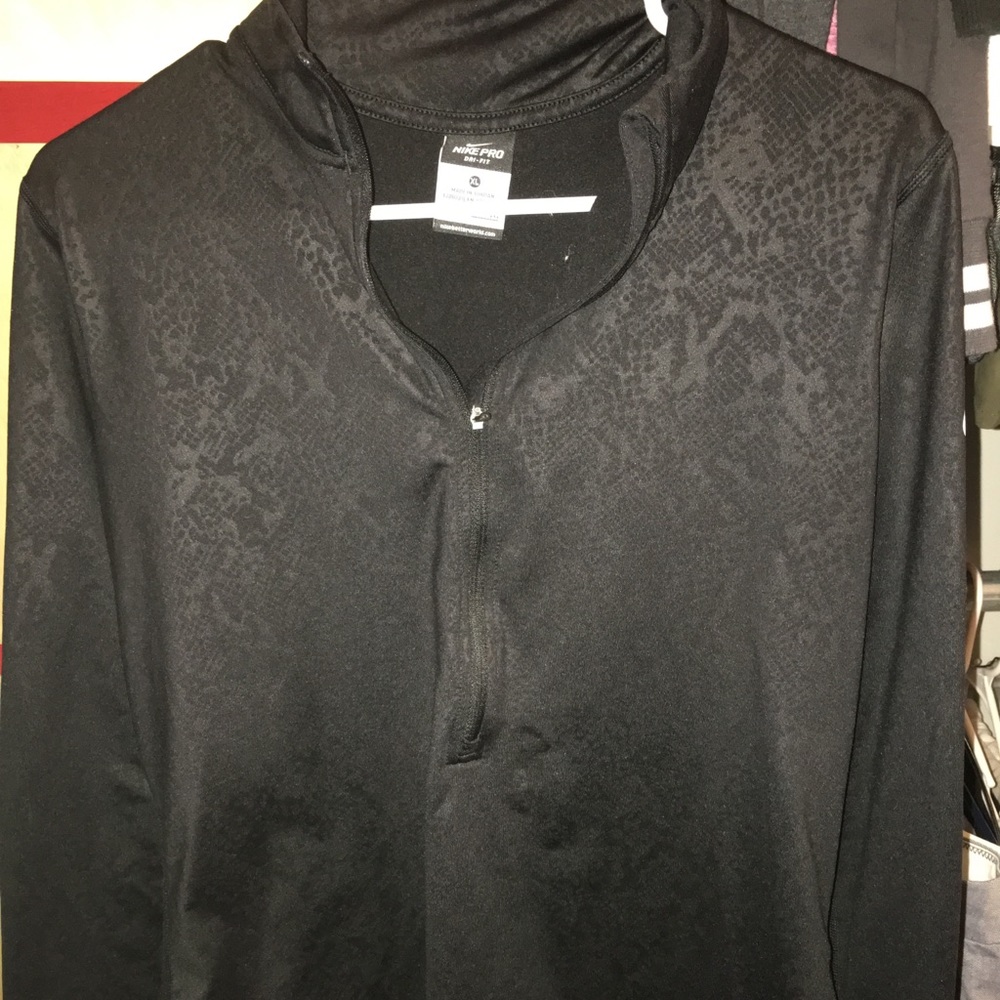 Snake skin Nike Pro Dri-Fit