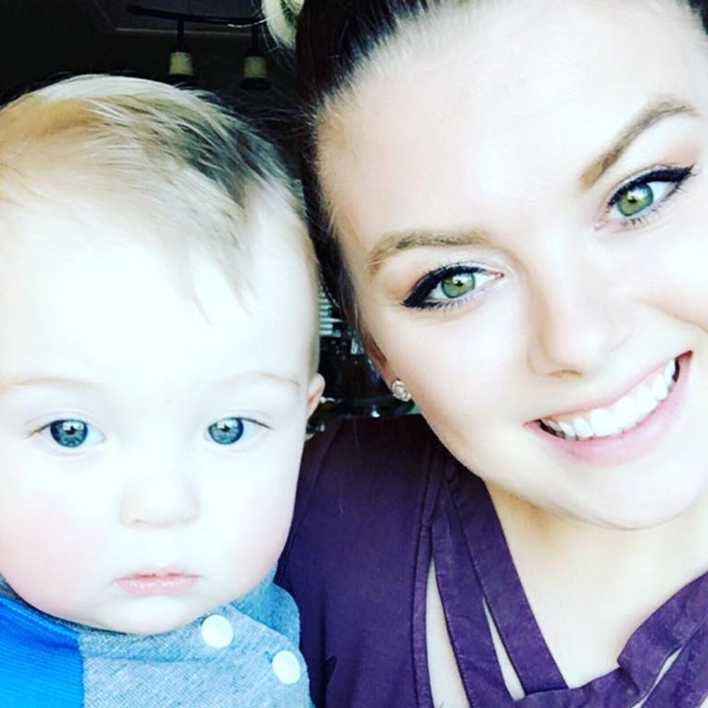 Meet your Posher, Courtney