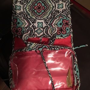 Makeup hanging bag