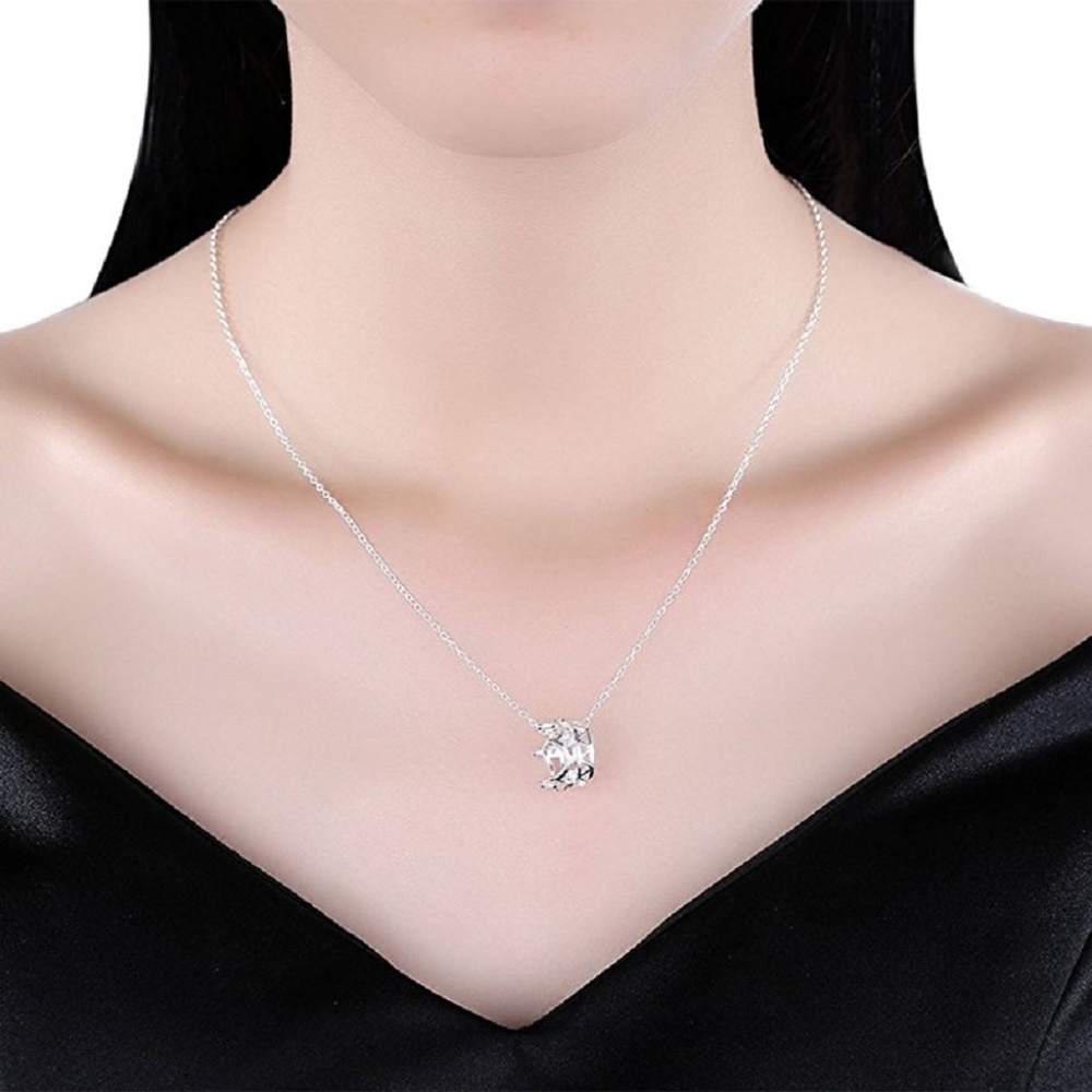 ❤️4 for $20 Sale❤️ Sliver Crown Necklace❤️❤️ - Picture 3 of 4