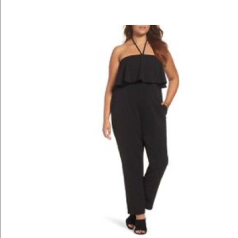 🆕 NWT PLUS ladies ruffle jumpsuit by Glamorous