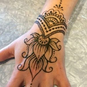 Meet your Posher, Jasmine