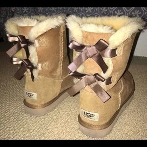 BAILEY BOW II UGGS