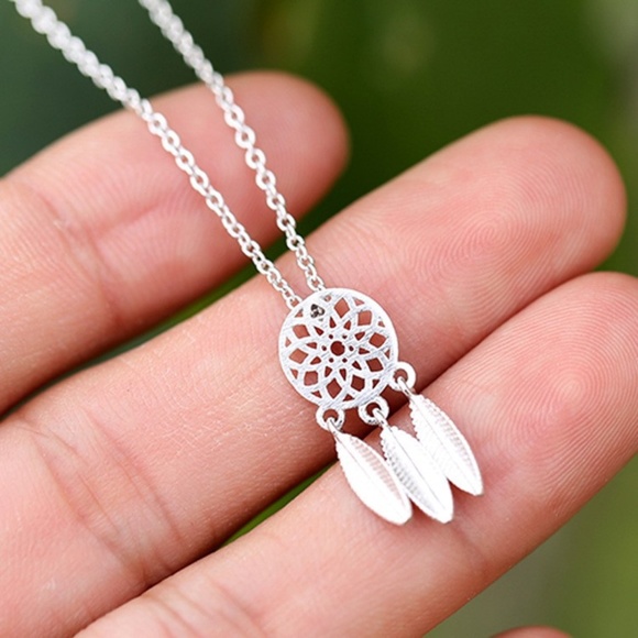 ❤️4 for $20 Sale❤️Dream catcher necklace❤️❤️ - Picture 4 of 4