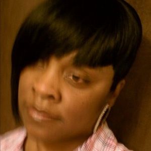 Meet your Posher, Pamela