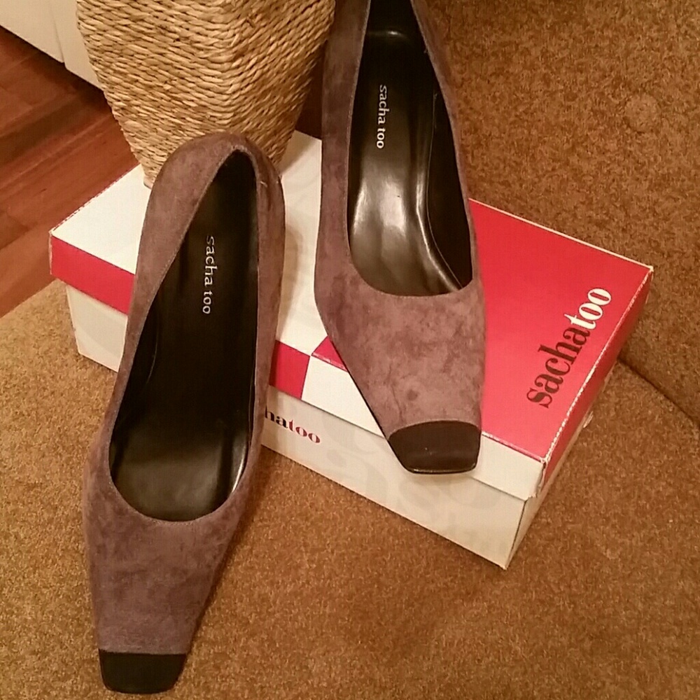 2 toned suede pumps. Brown/black