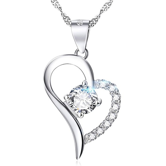 Jewelry - ❤️4 for $20 Sale❤️Forever Love Heart Necklace❤️❤️